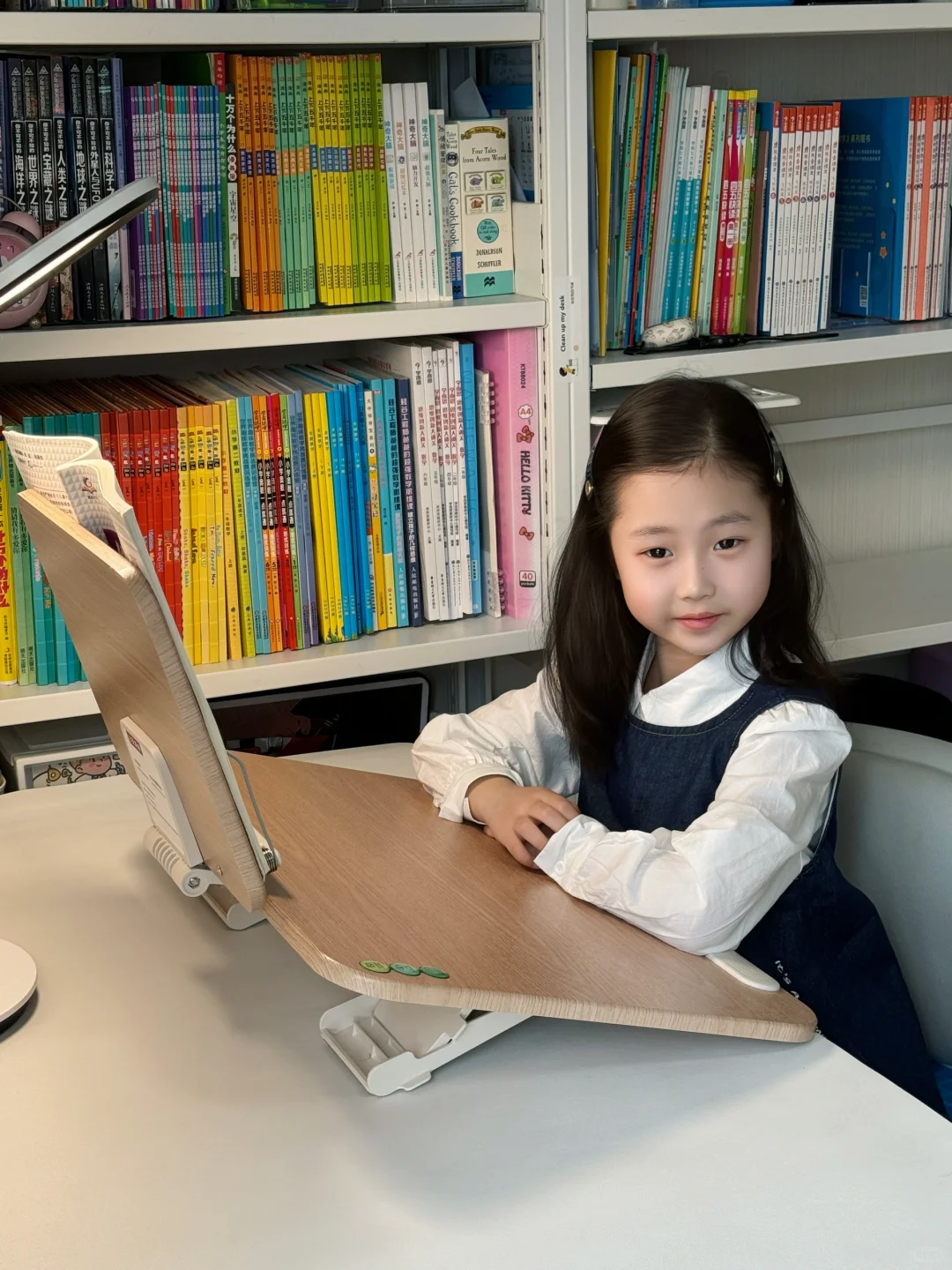 📖书本上下分开放，娃的背直了！