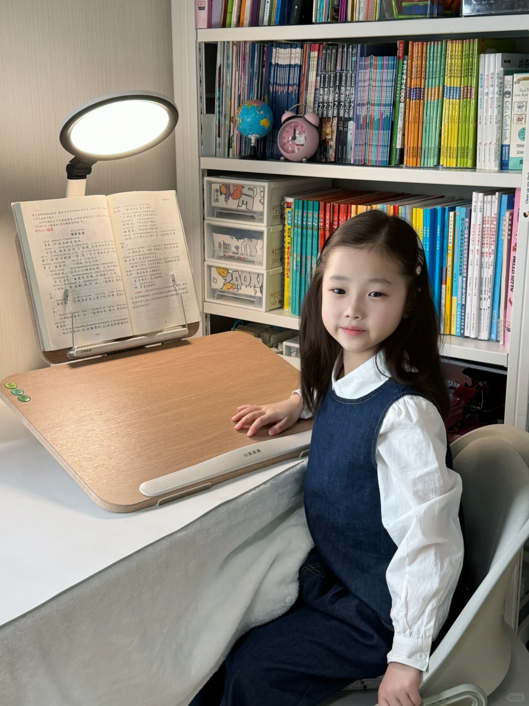 📖书本上下分开放，娃的背直了！