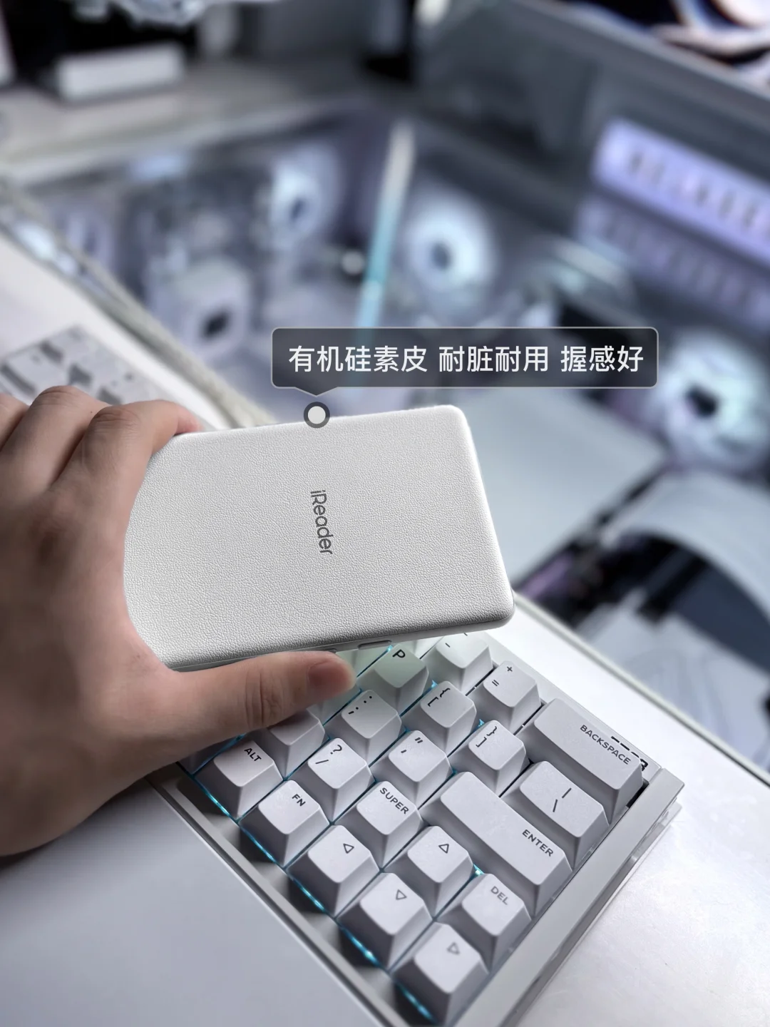 时间像海绵，请把它挤在快乐的地方