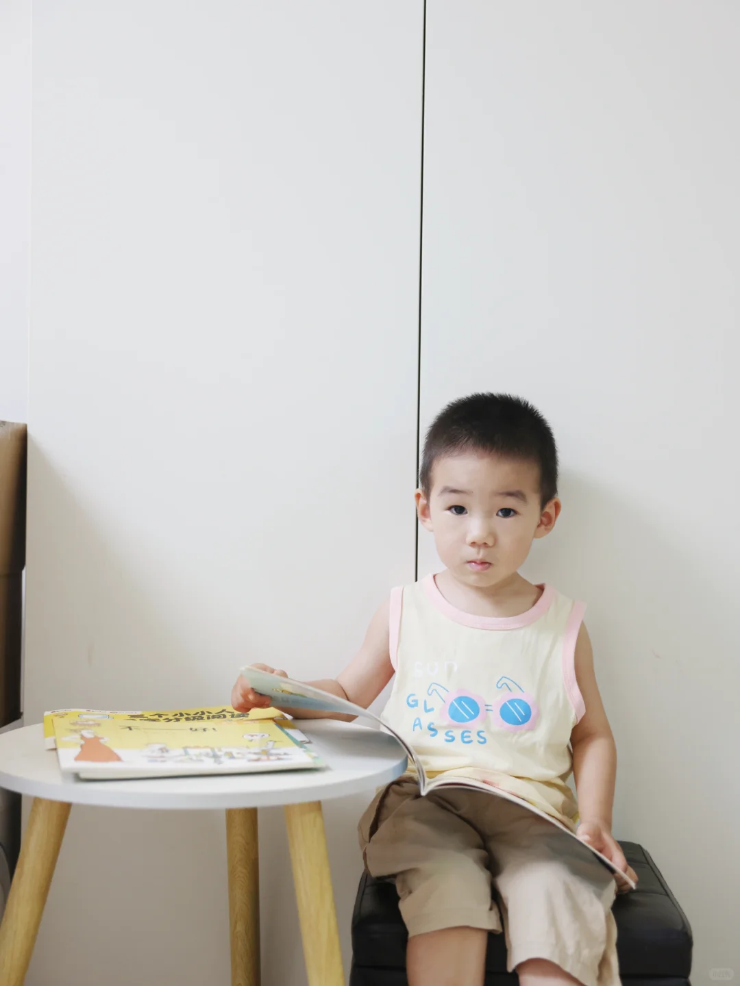 在家设立了小小读书角