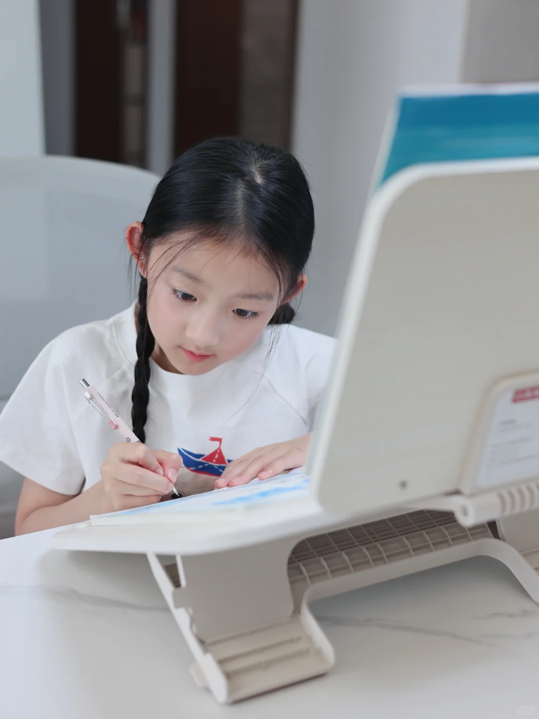客厅📚搭子｜餐桌也能当学习桌啦❗️