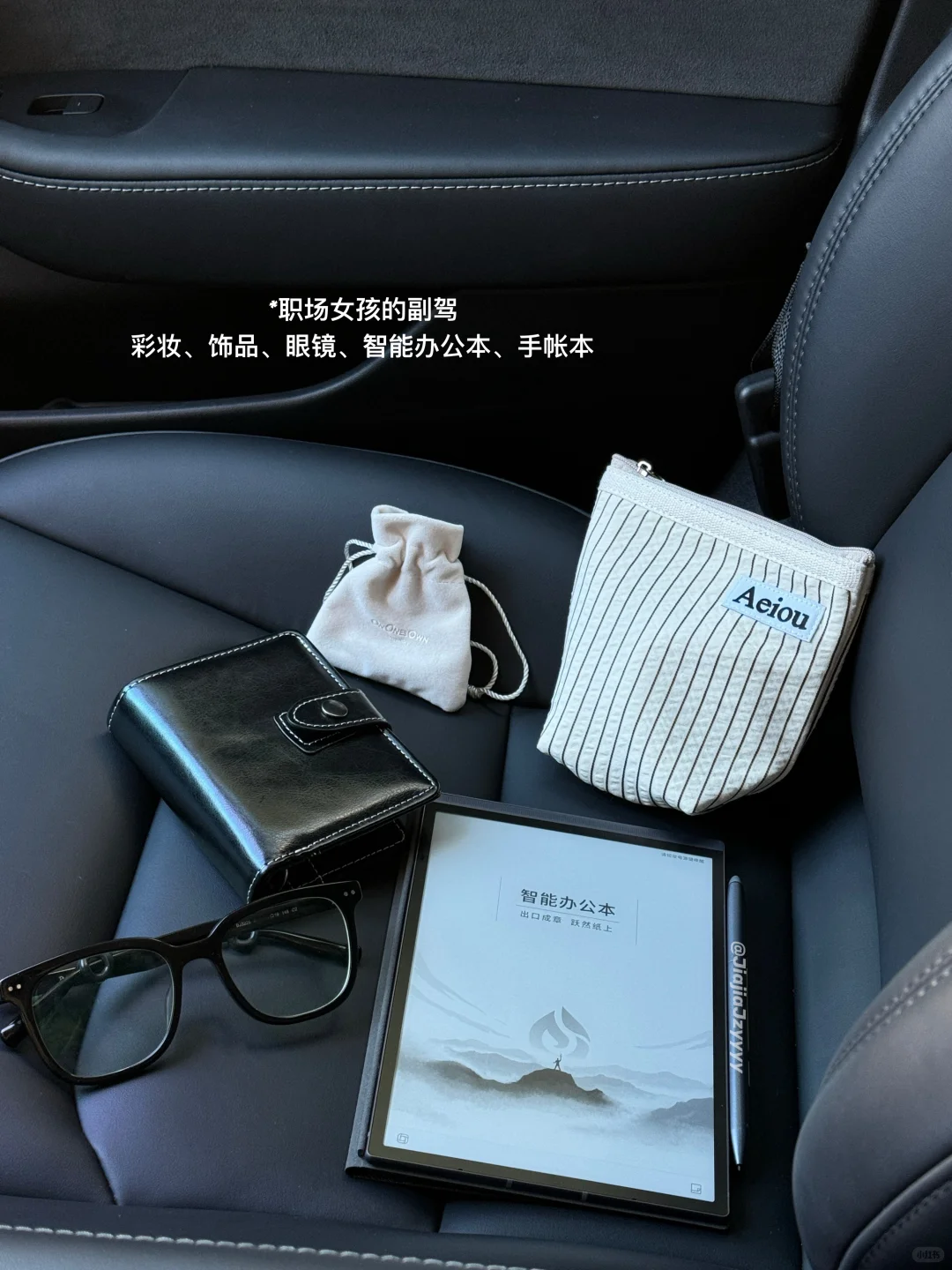 1个人，第1年，副业挣了21w，原来够狠就能变强