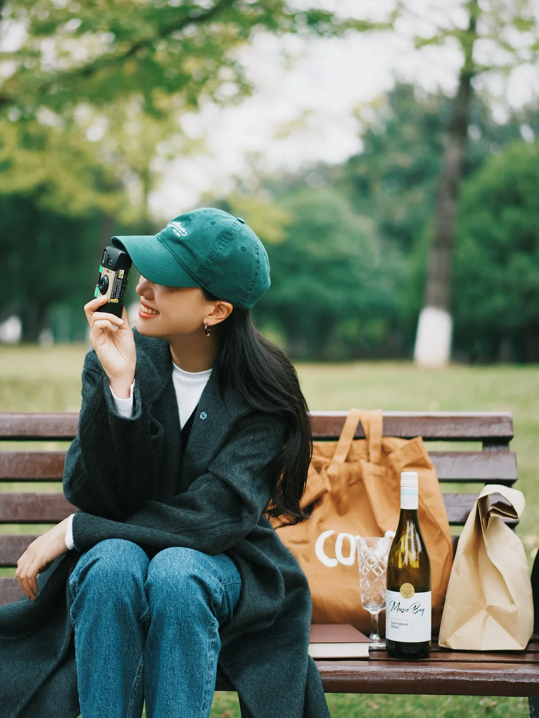 带着书和酒，到秋天里虚度时光