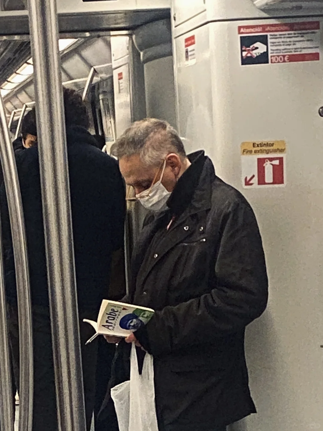 “书籍是冷淡却又可靠的朋友”