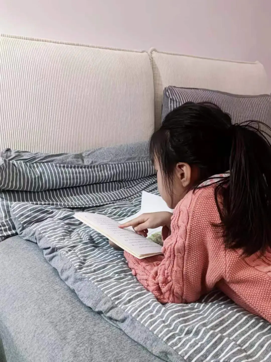 女儿爱看书，说说我是怎么做的