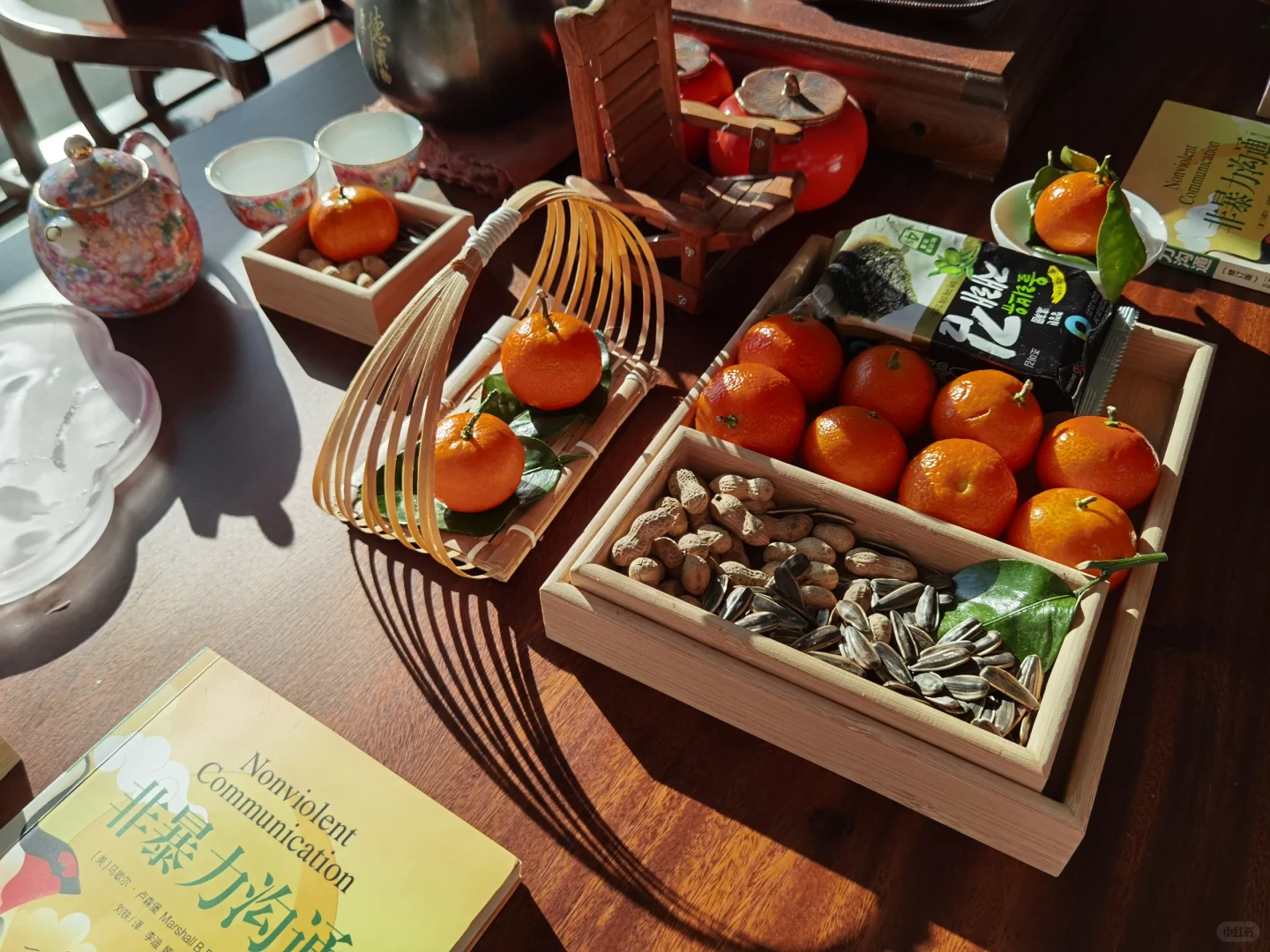 围炉煮茶共读一本书