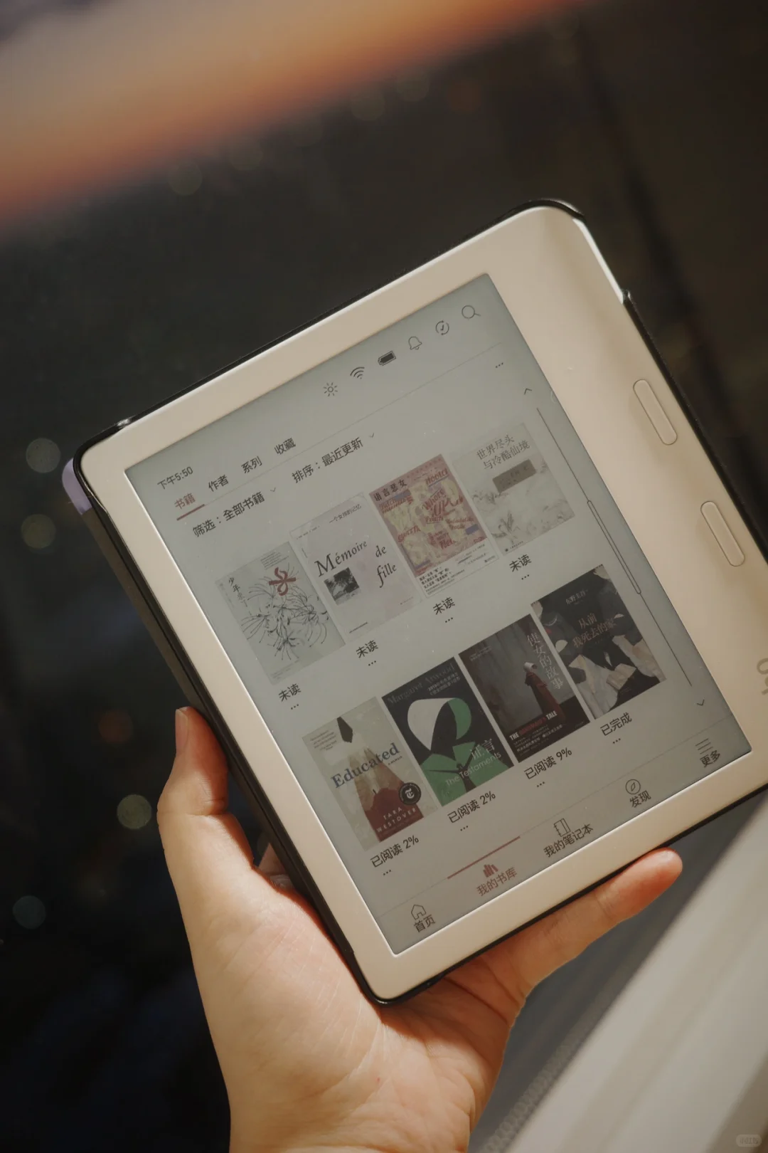 Kindle Oasis 3 v. Kobo Libra Colour