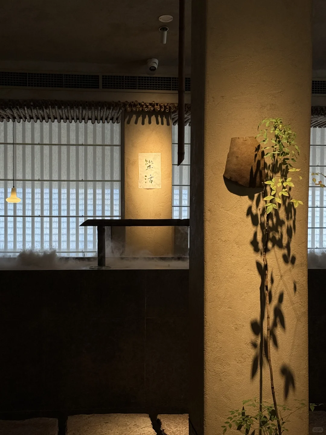 “当我越来越喜欢安静和沉默。”