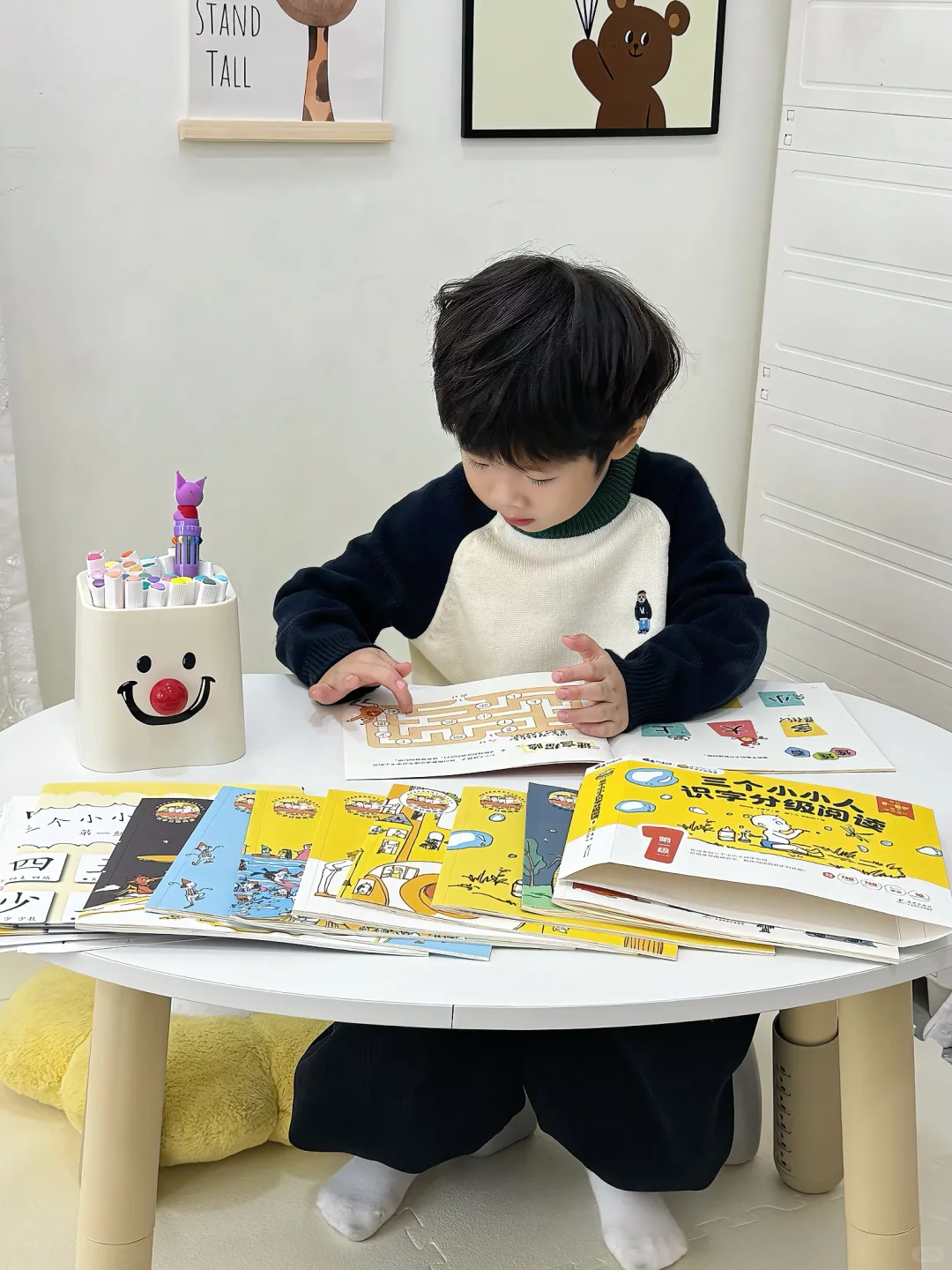 日常记录｜捕获一只认真看📖的小可爱