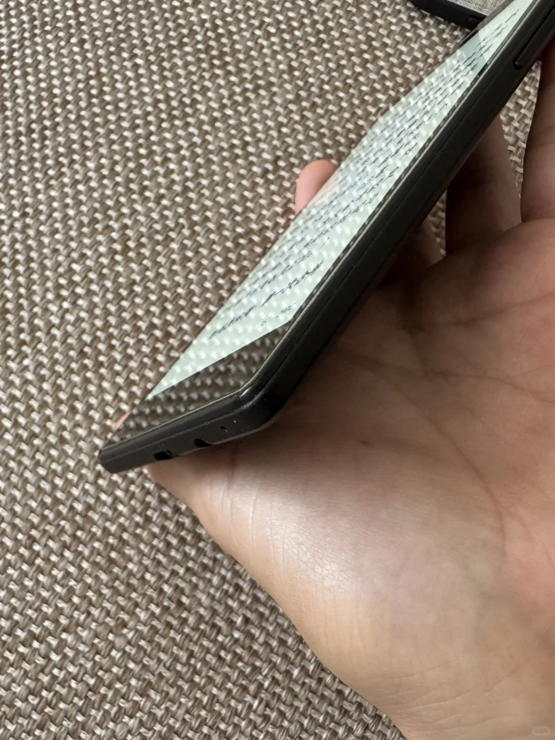 出口袋阅一代，机身几乎完美，屏幕有些发黄