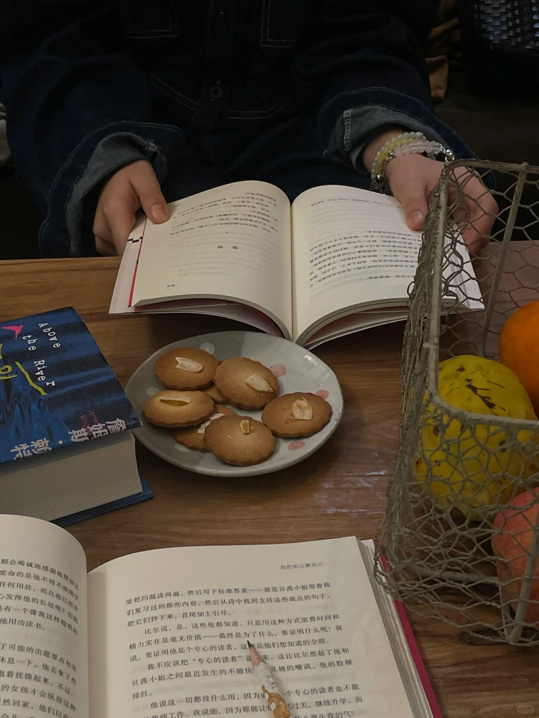 最近状态：有空多读书 没空早点睡