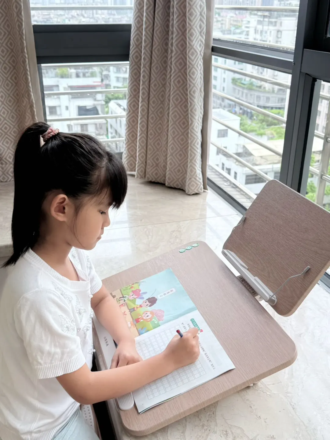 飘窗改造｜这学绘架让1㎡空间变身多功能区