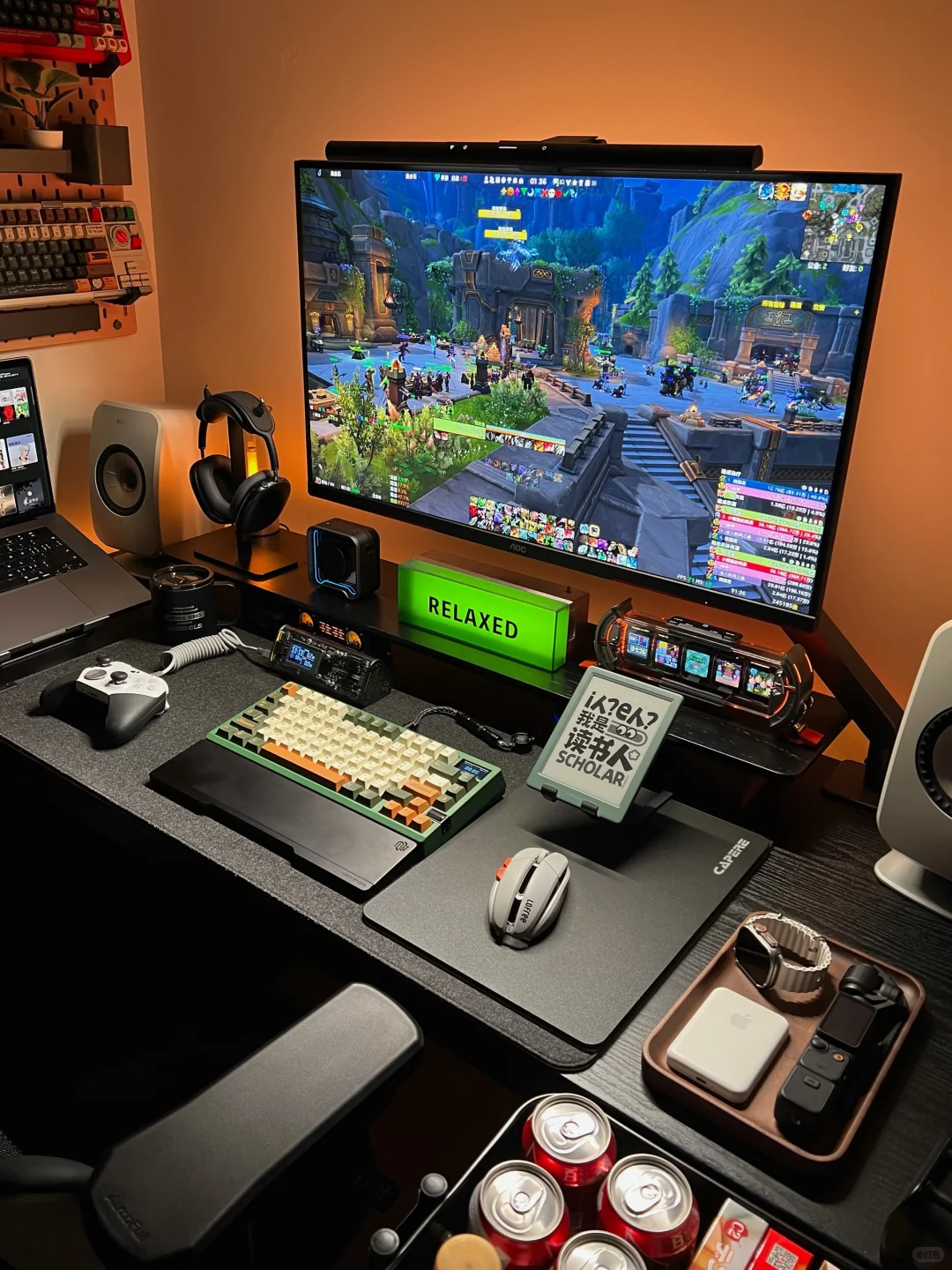 边玩游戏边看小说的快乐谁懂啊？