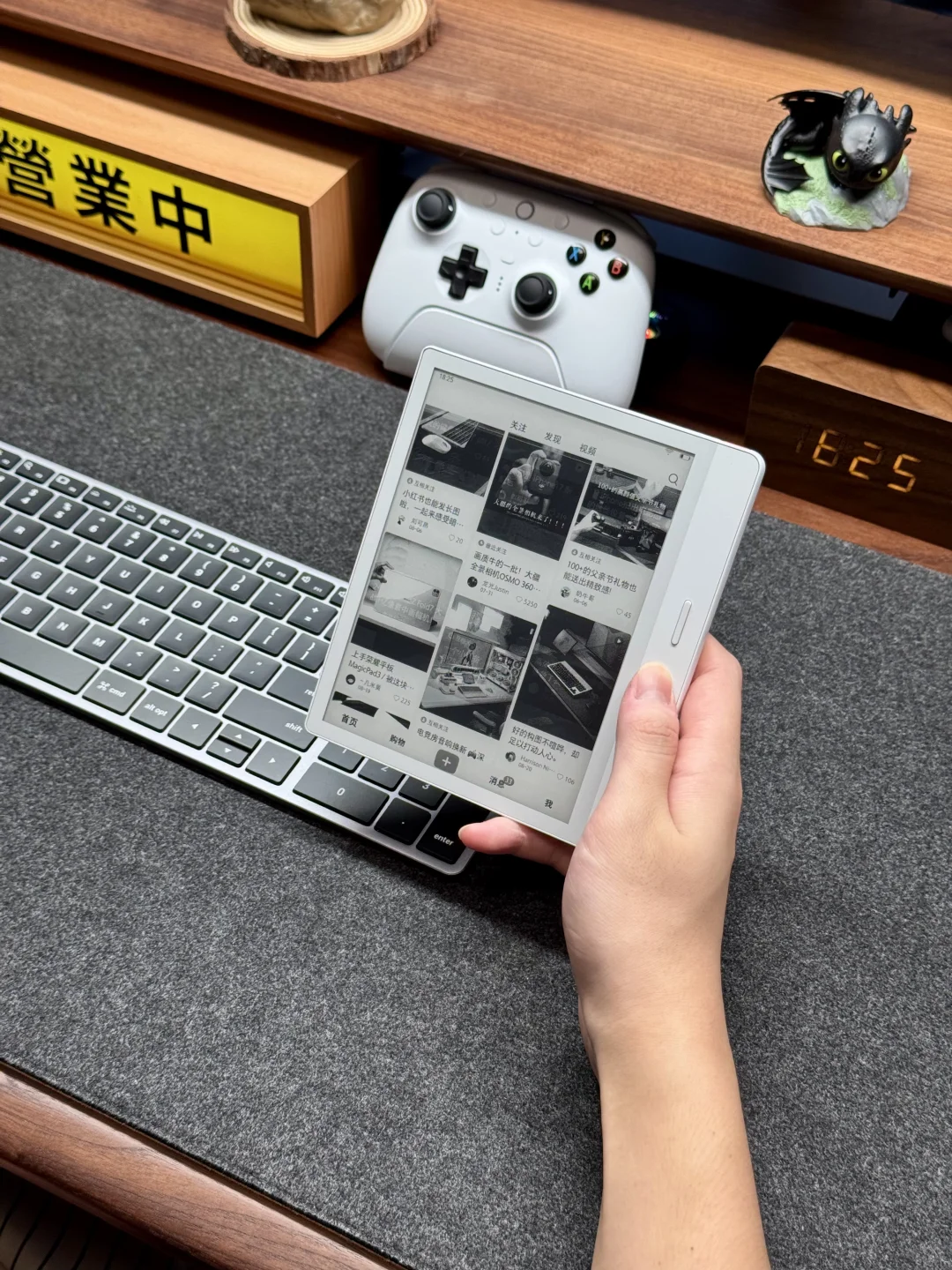 在窗前，解锁久读不累的「掌」握感