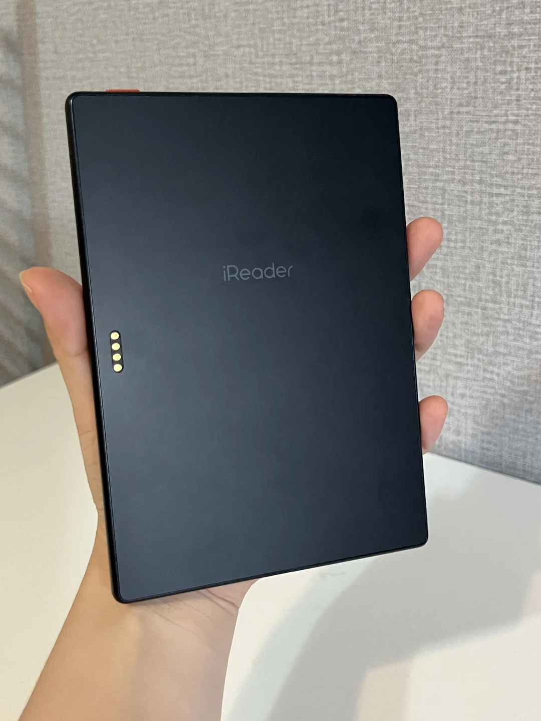 出掌阅ireader Neo 黑，几乎全新，保修期内