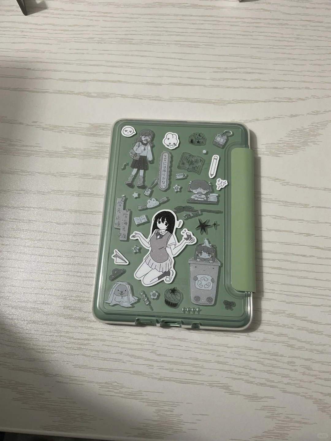 妹妹从日本背回来的新玩具