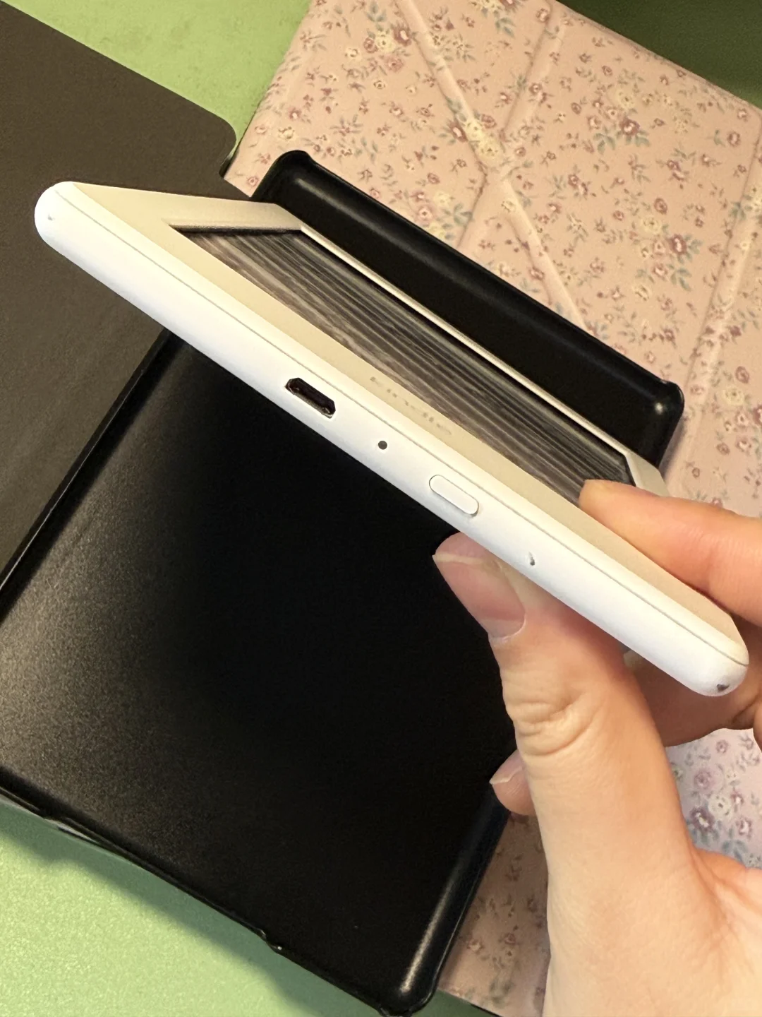 小女子欲出此Kindle k8，可有人中意？