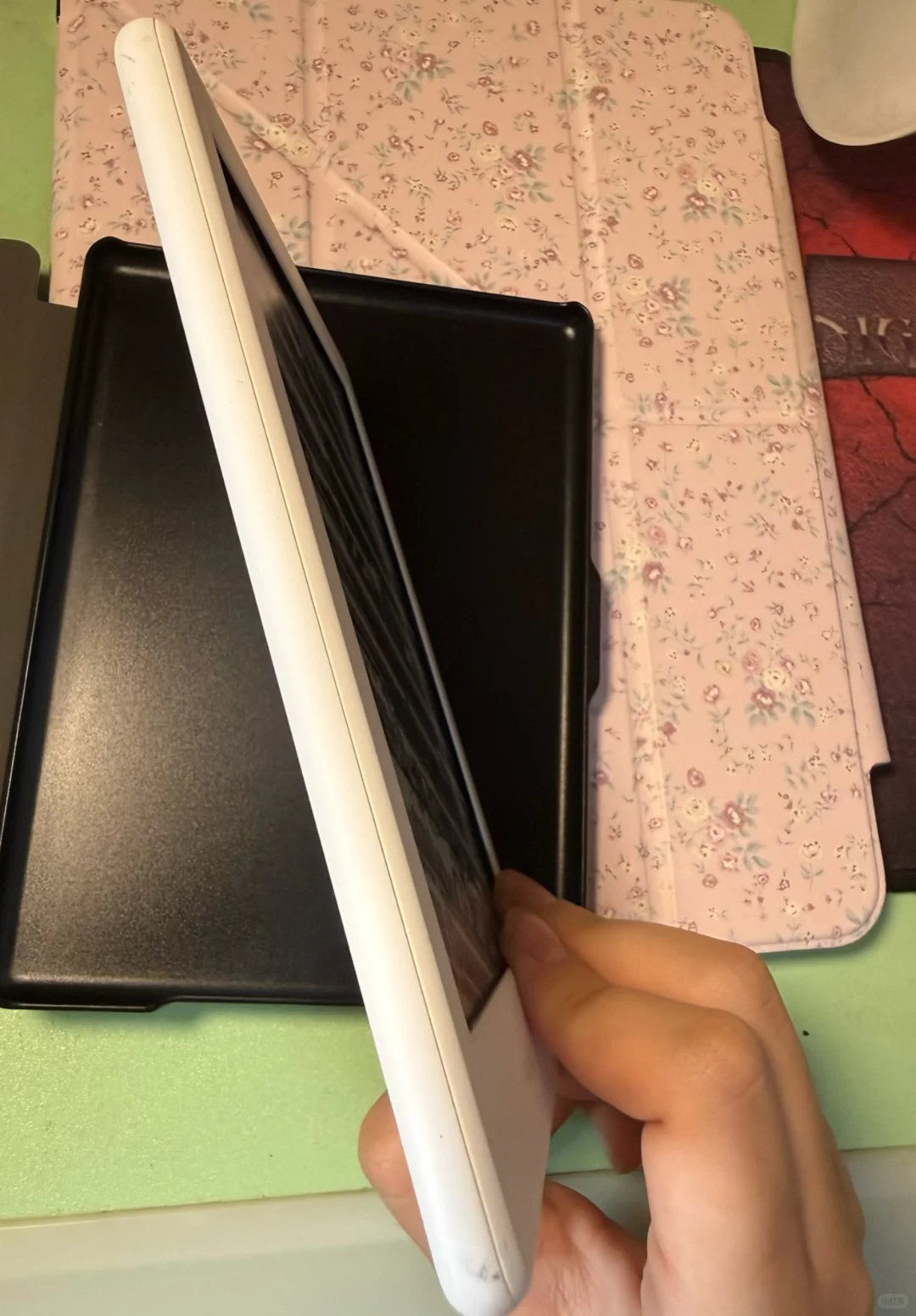 小女子欲出此Kindle k8，可有人中意？