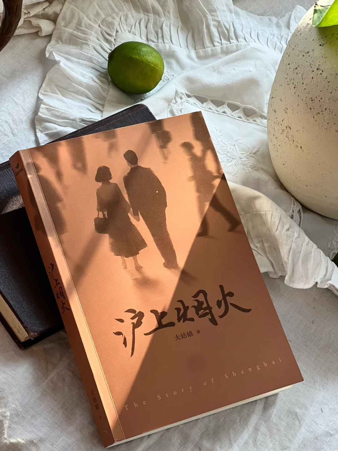 不出意外，这是今年读过最好看的一本小说。