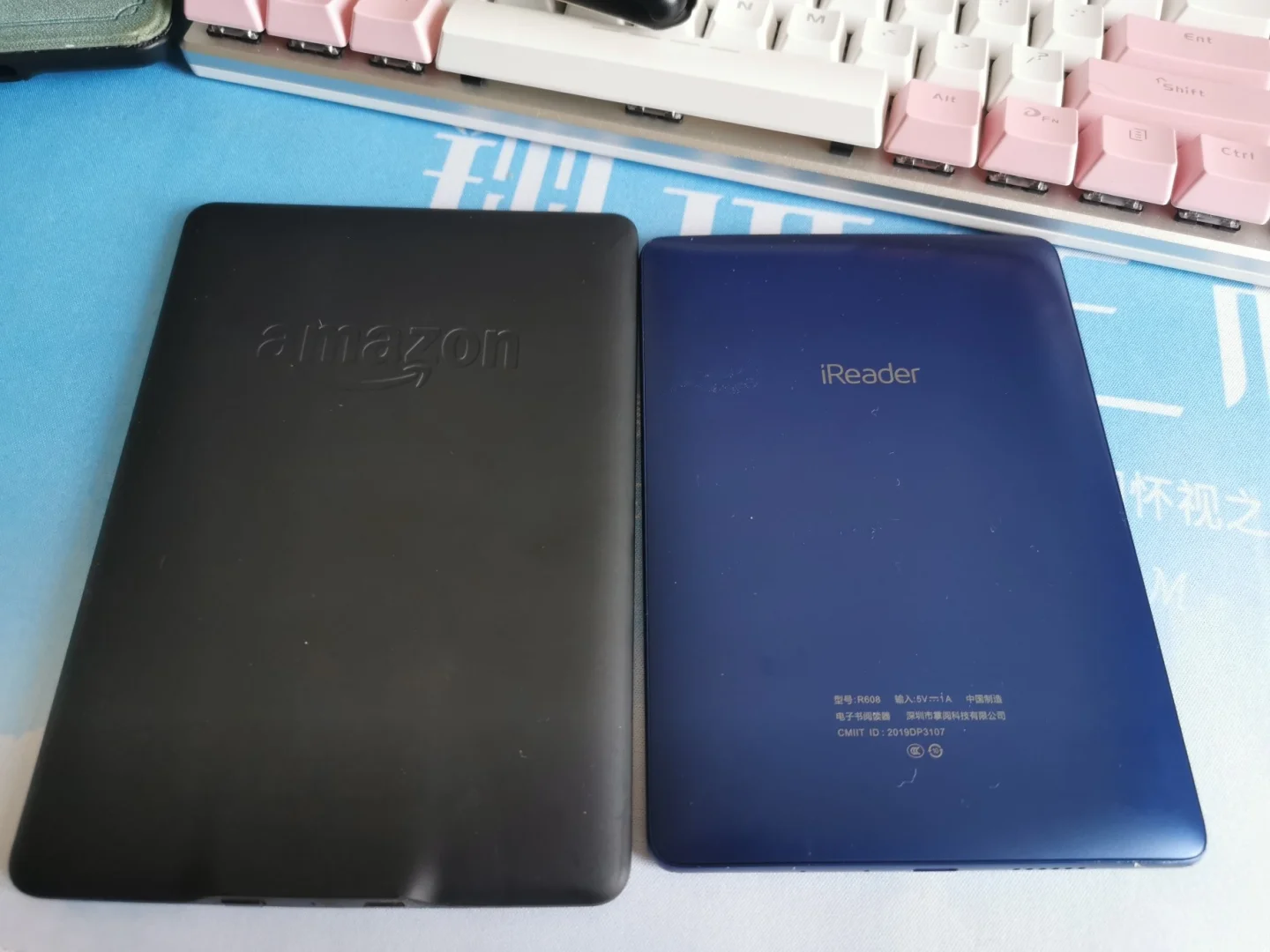 kindle kpw3和ireader A6对比电子书阅读器