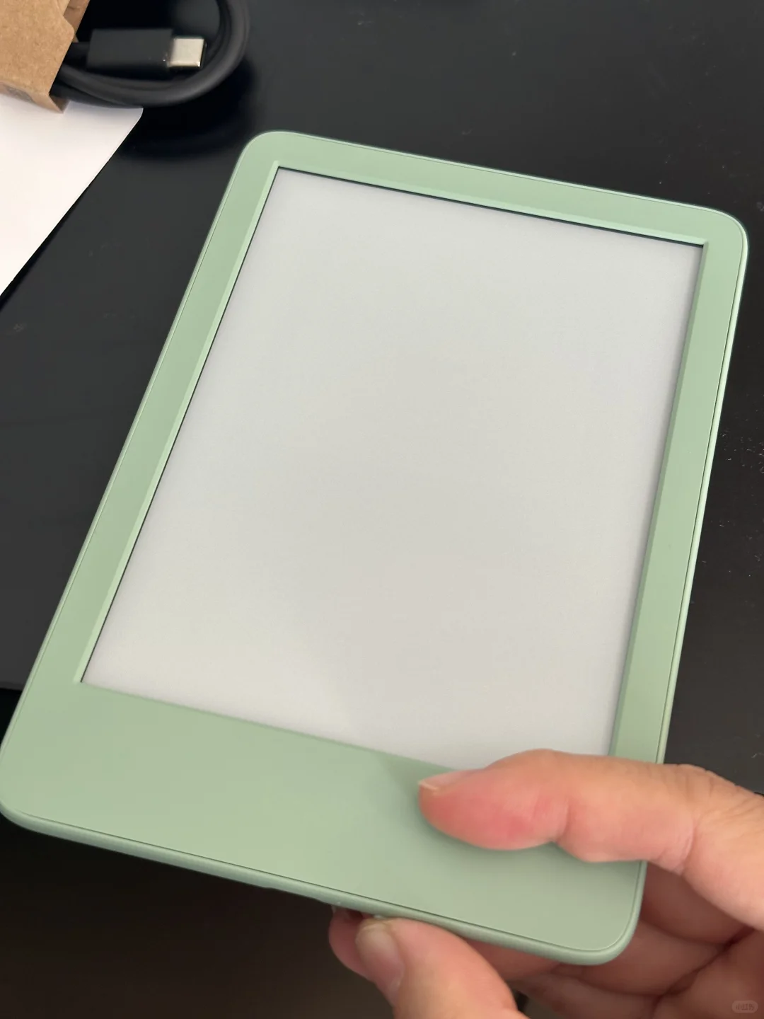 终于入手英国特产，美貌Kindle小绿！