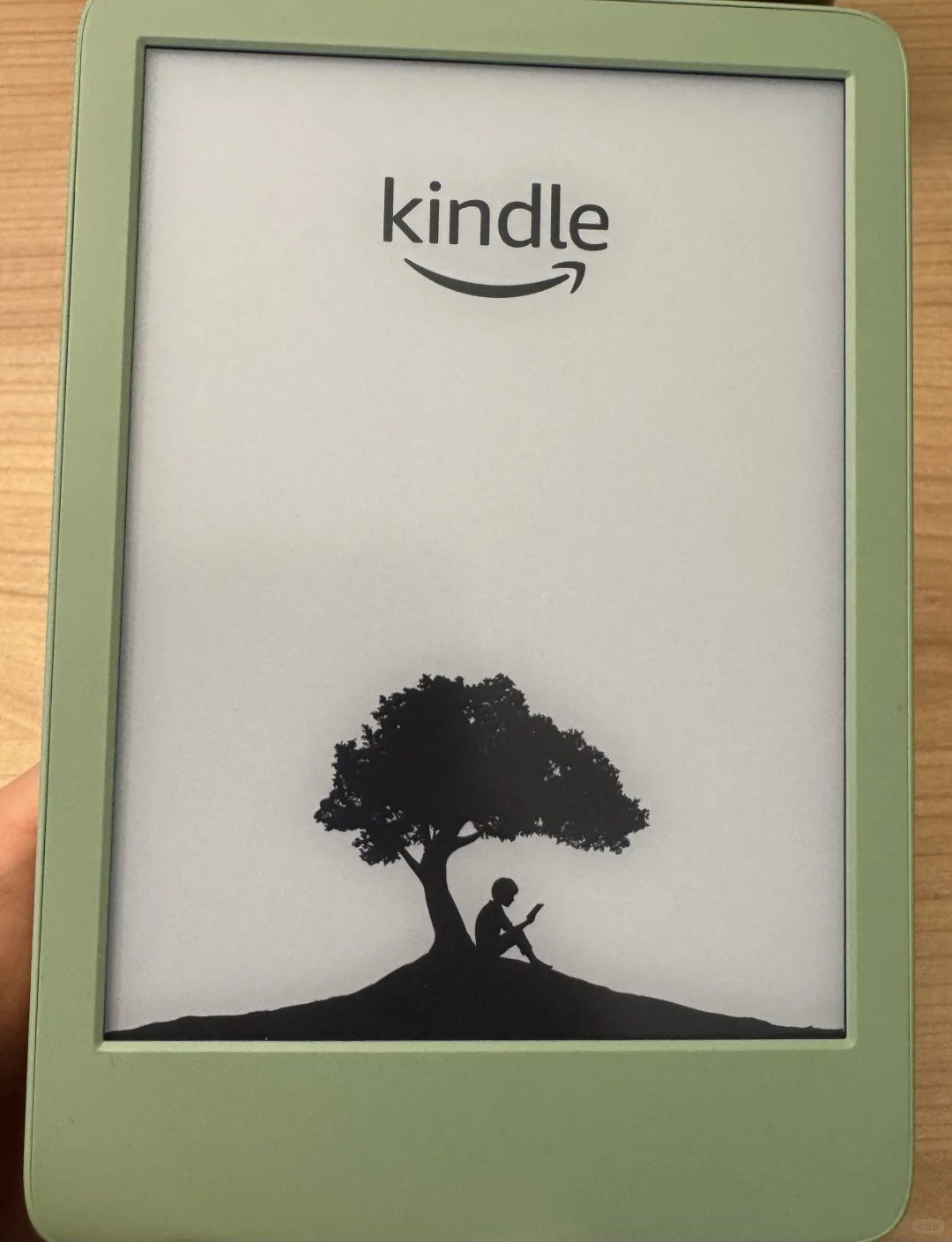 刚到手的抹茶绿Kindle，很好看