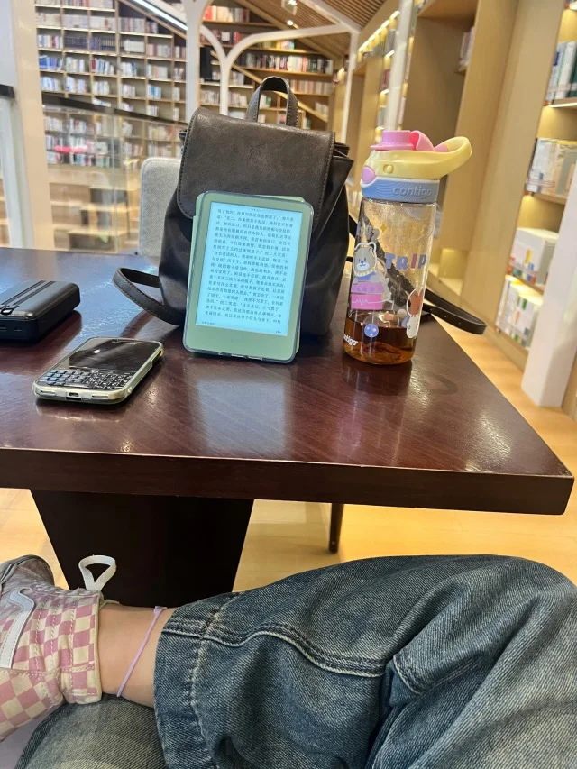 ➗Kindle2024抹茶绿（几乎全新）