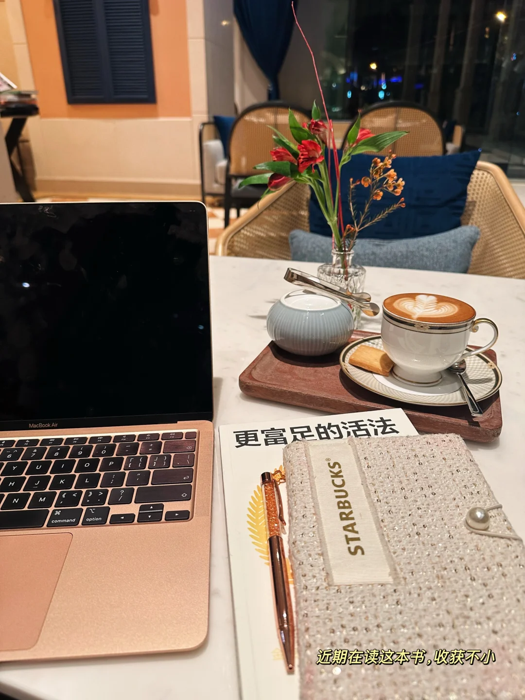 我们慕强女的更好的终局大概是成为那个强者
