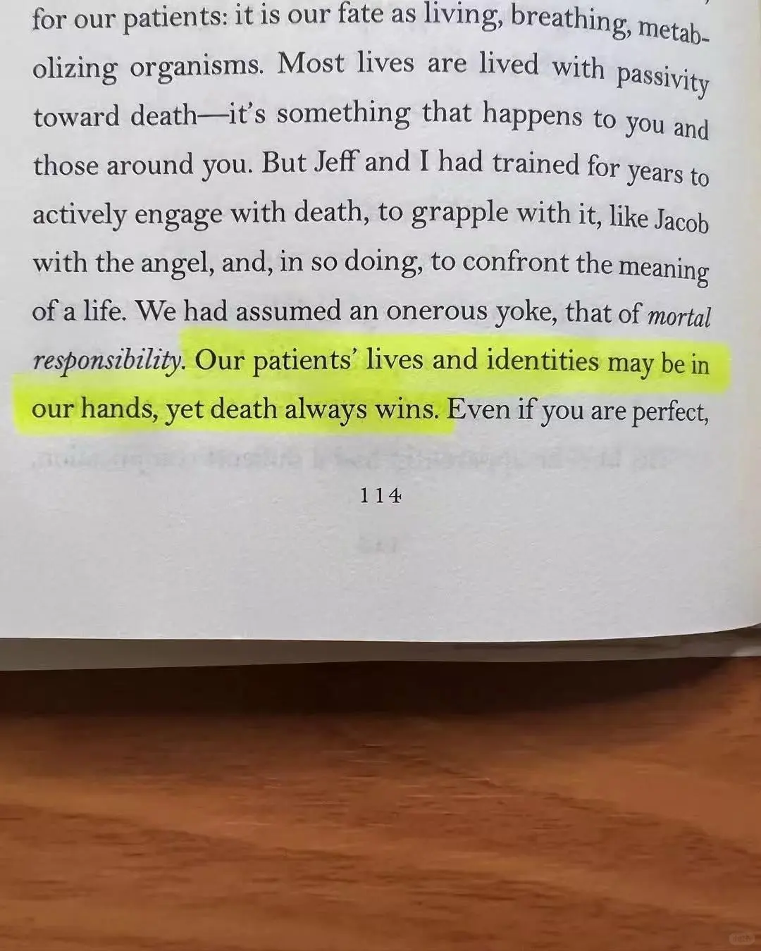 📖 年度催泪神书《When Breath Becomes Air》