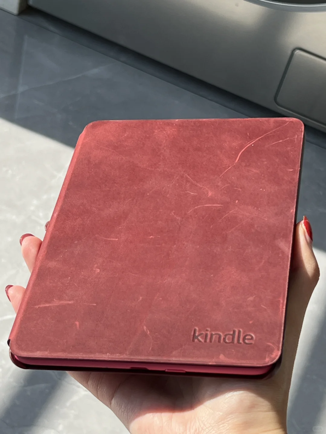kpw6 | 长期主义者的kindle只用这两种配件