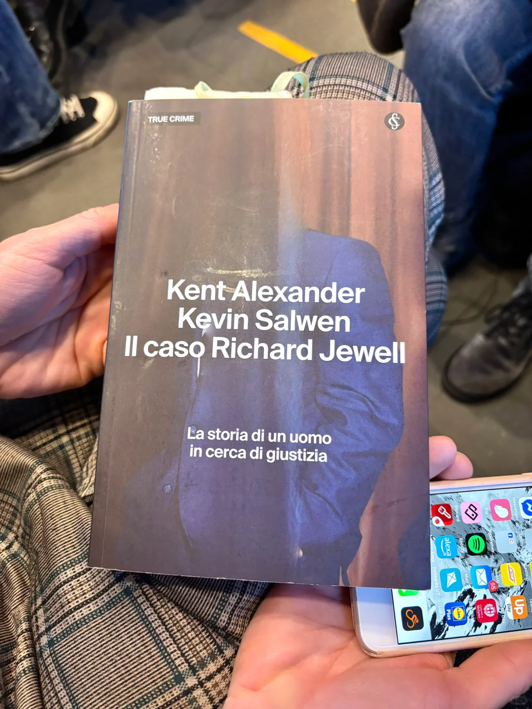 🇮🇹 意大利人通勤读物图鉴 004