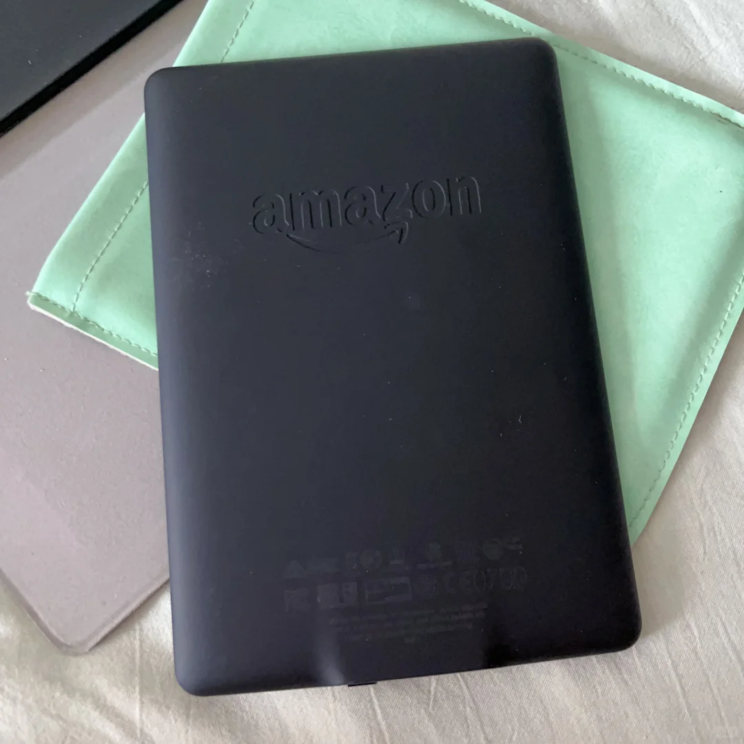 这是kindle几？十几年前的东西😂