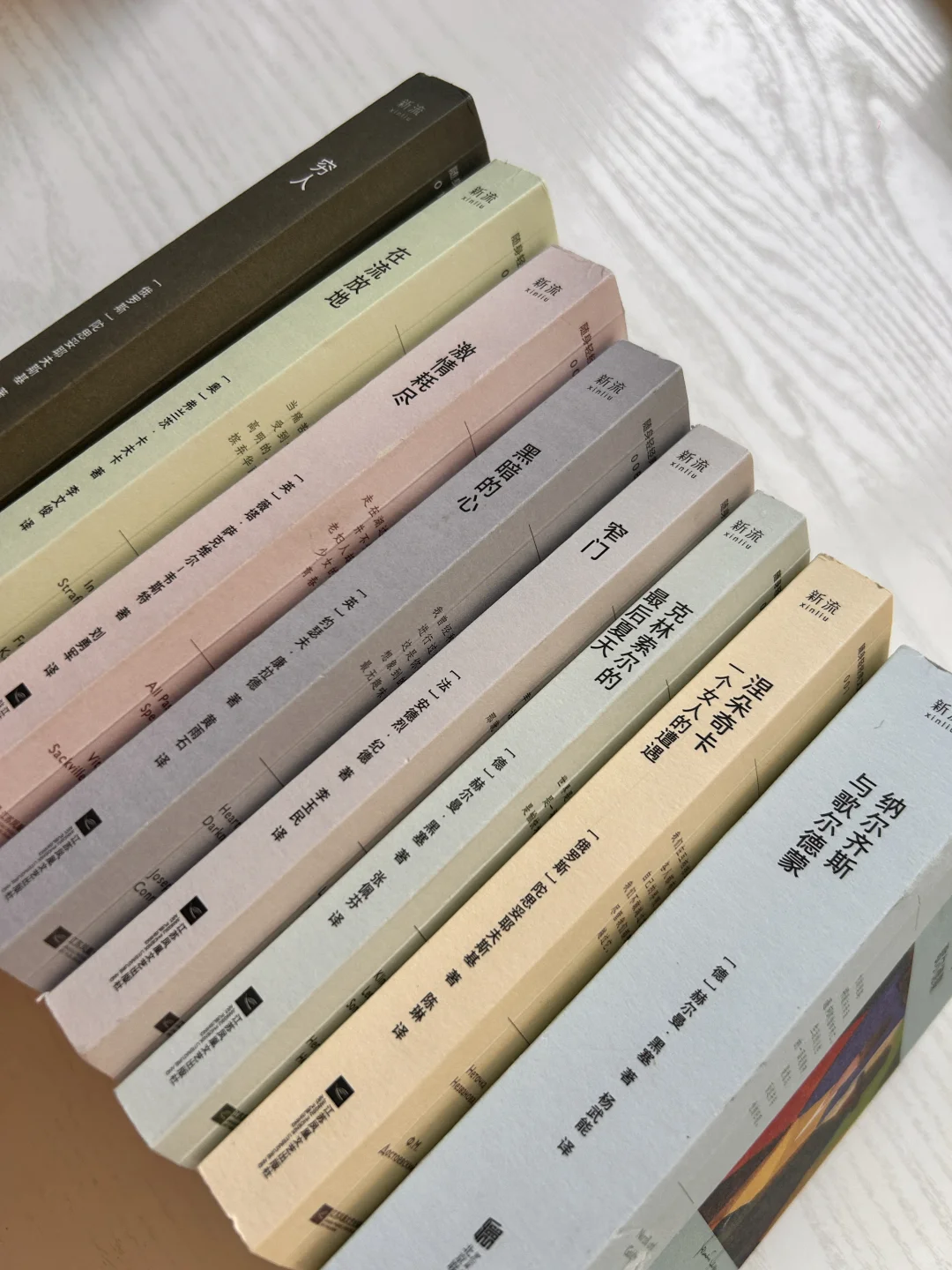 口袋本名著，通勤路上读完黑塞、加缪的快乐！