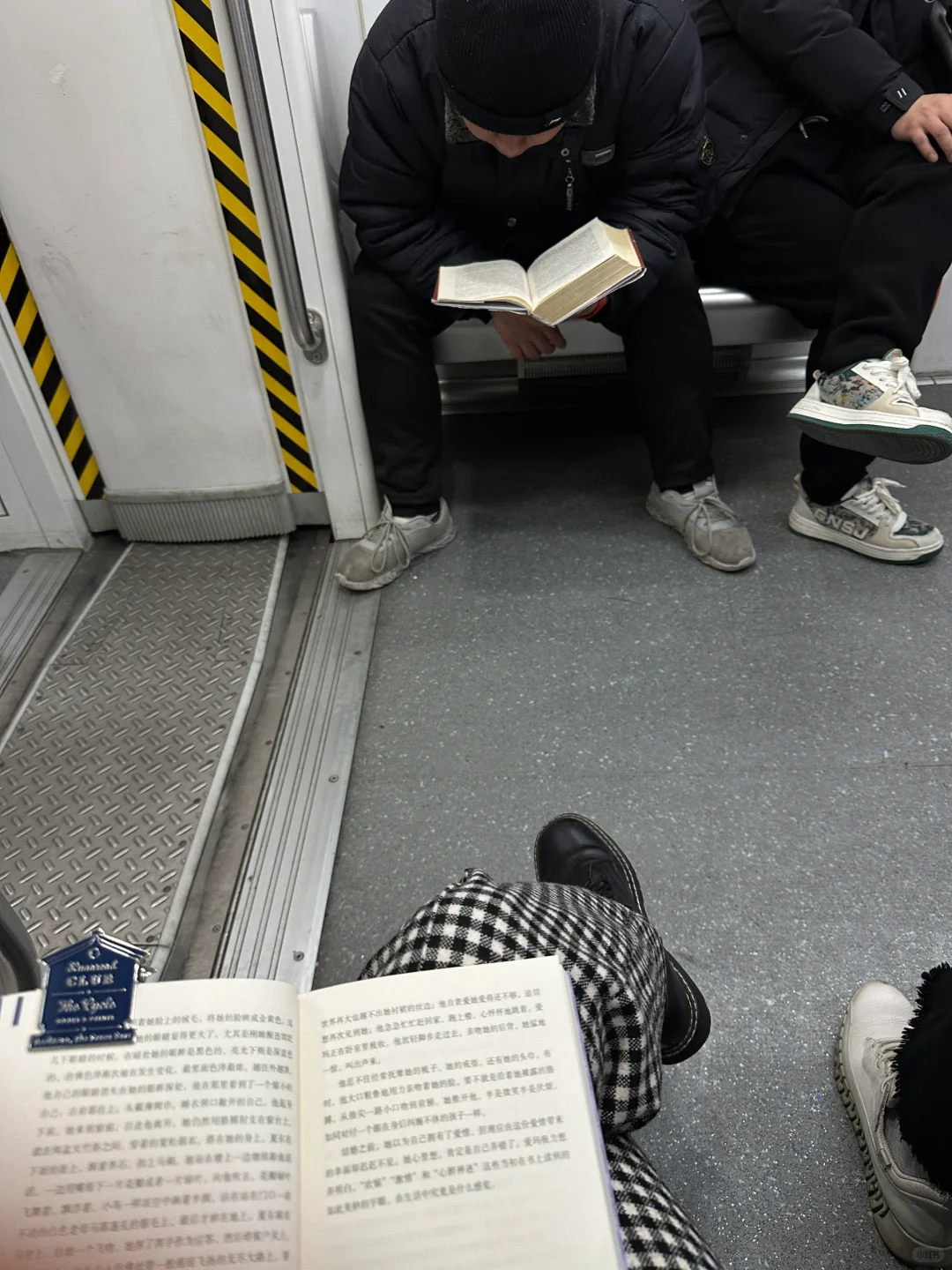 早上跟对面大哥 哈哈哈