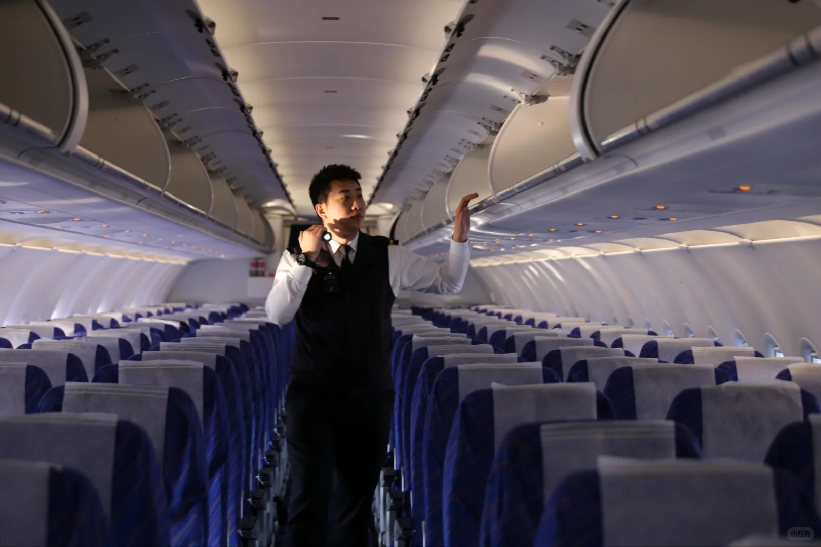 遇见千万种平凡里的光｜航空安全员