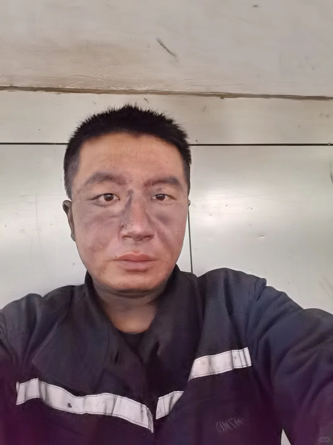 我是一名矿工，我们是用洗洁精来洗澡的