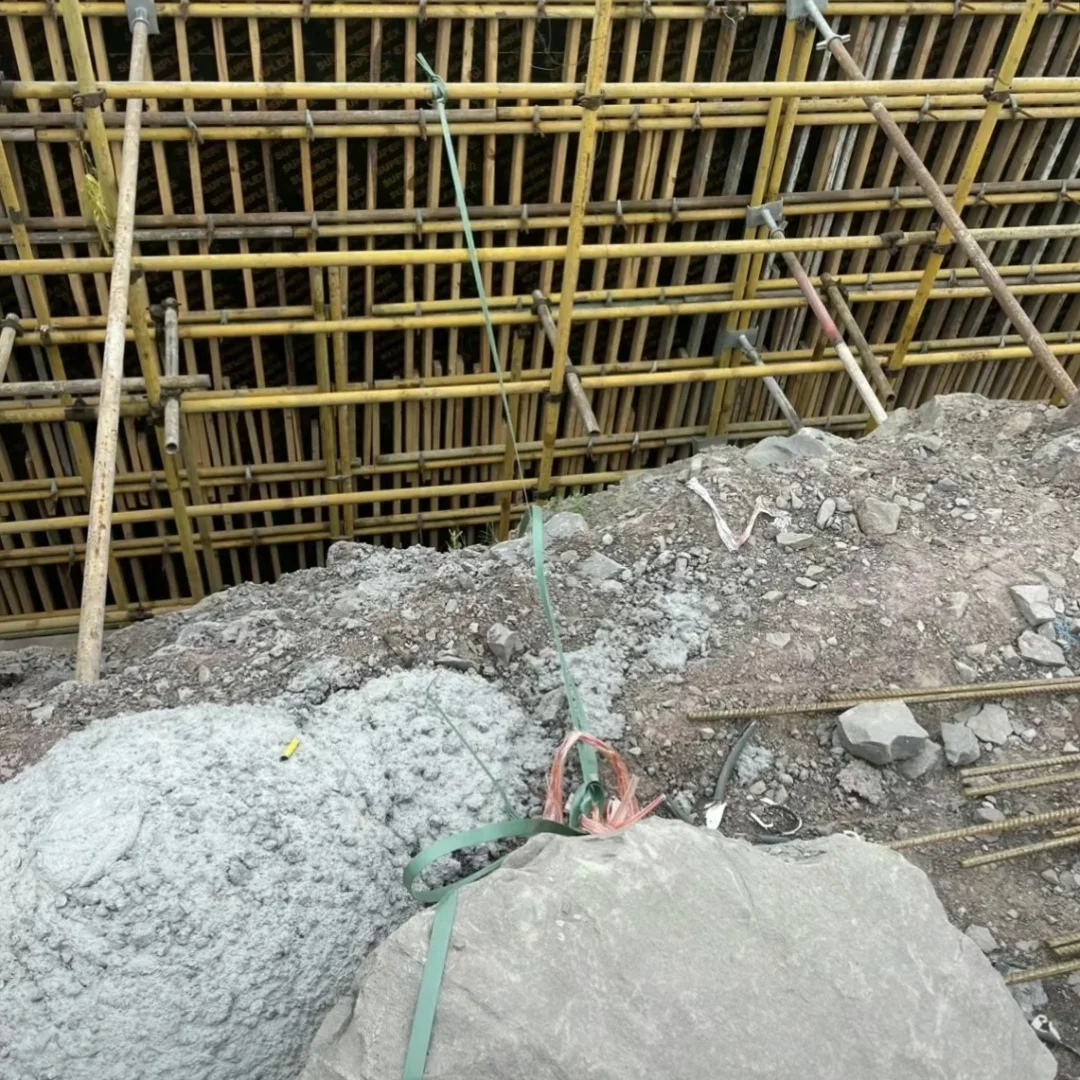 24岁安全员上班第一天，被判48年