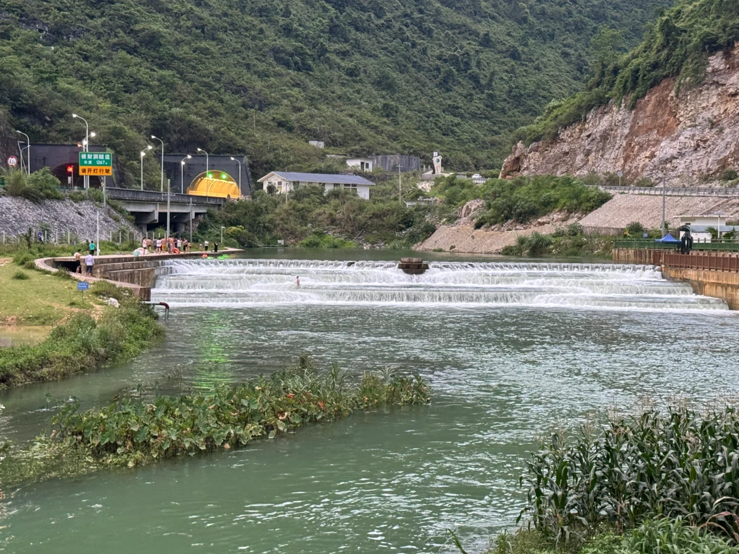 招聘采矿工程师（驻外）