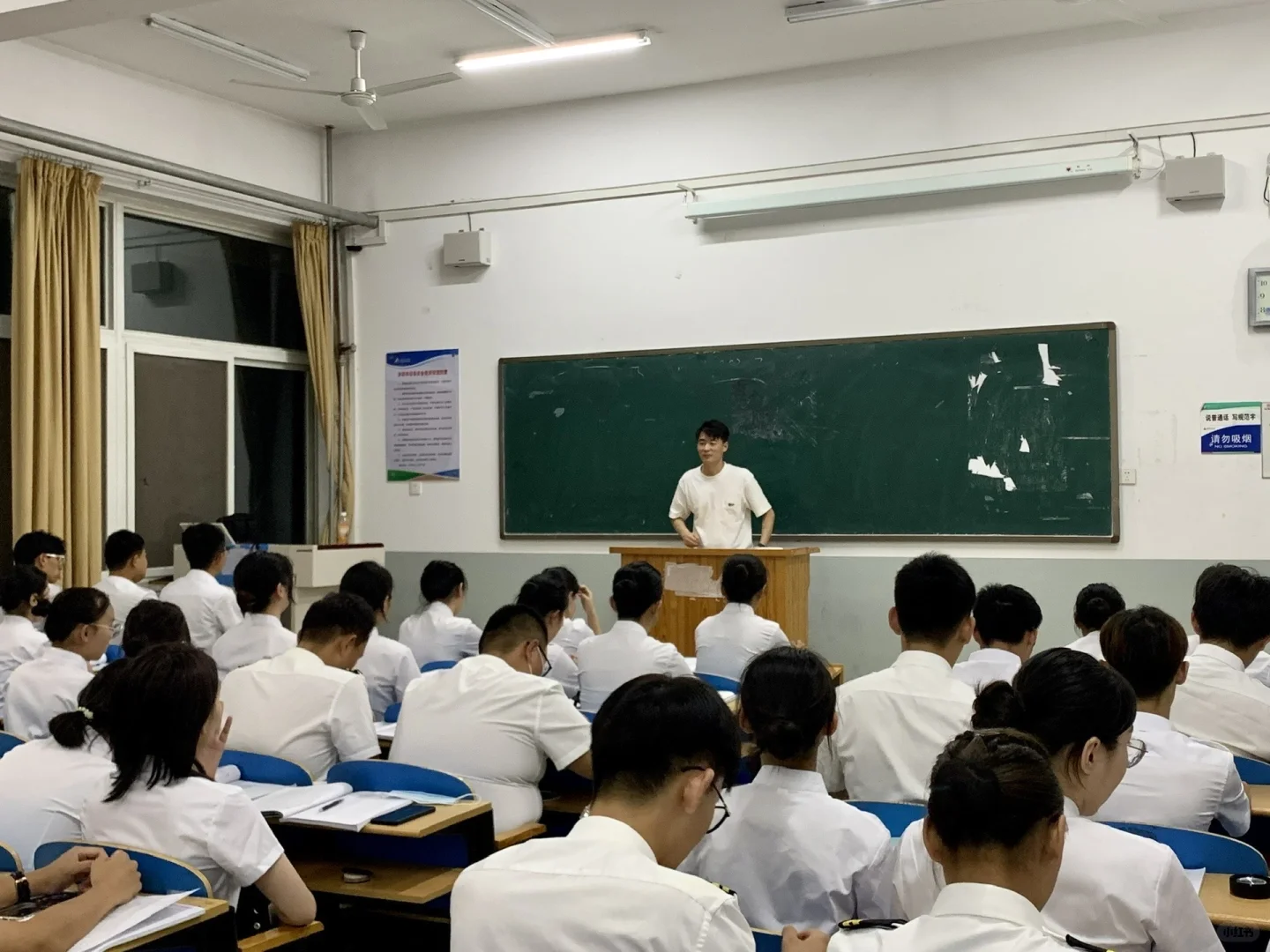 一名民航安检员到职业教育工作着的转变