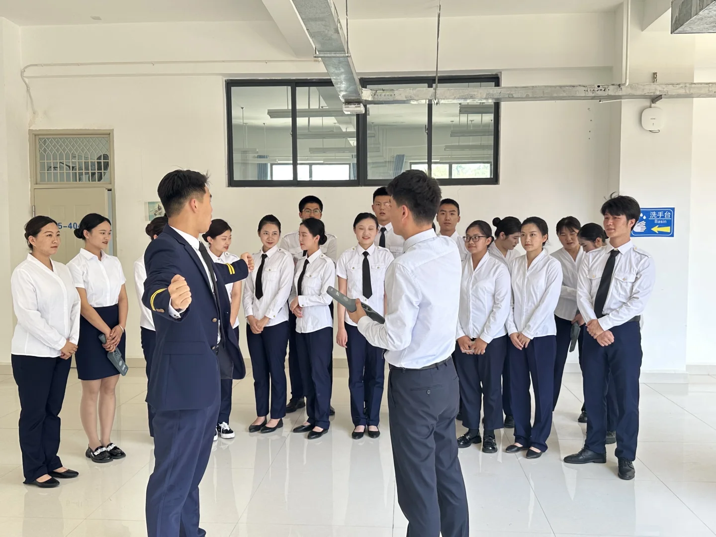 一名民航安检员到职业教育工作着的转变