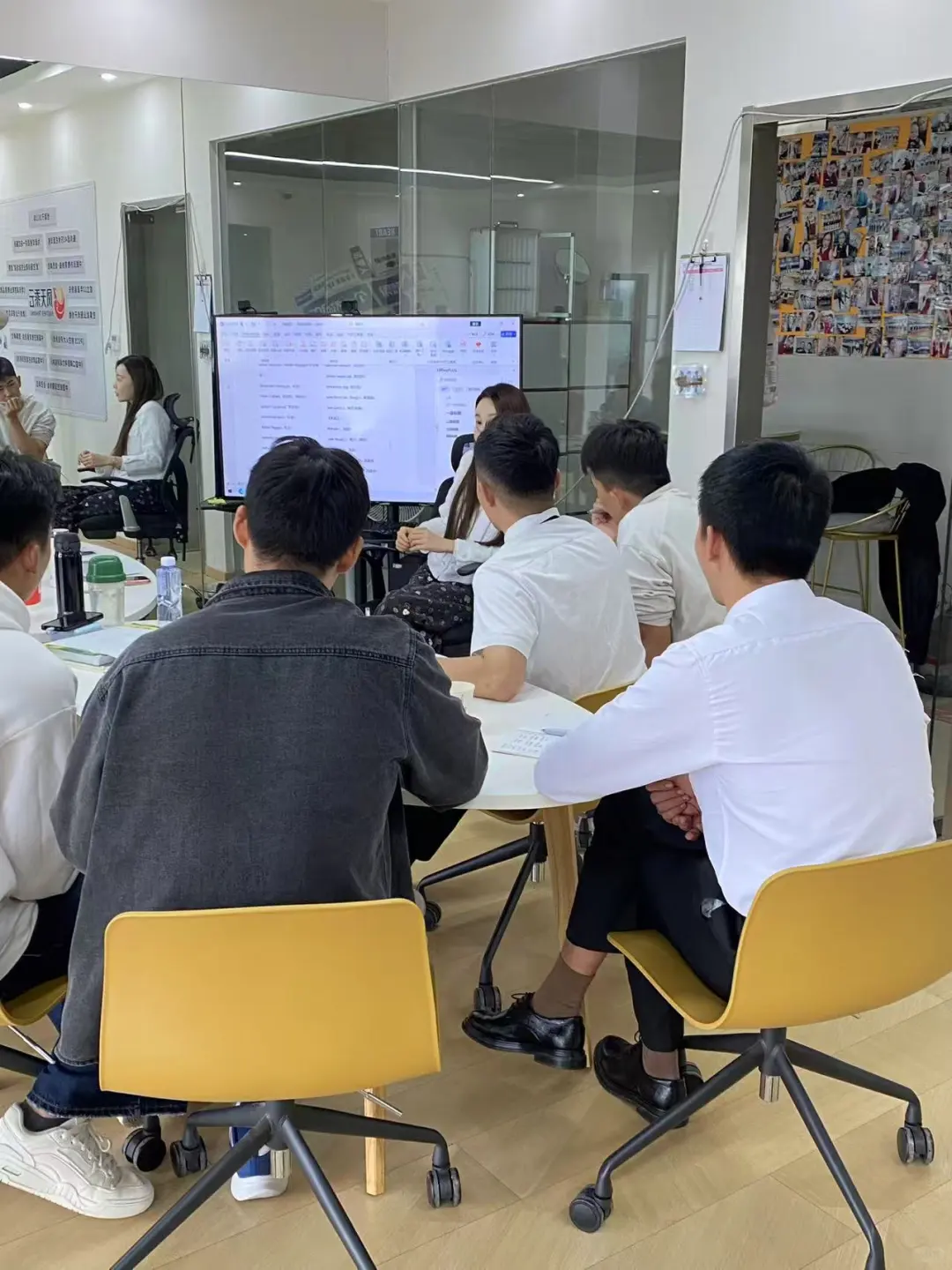 国航安全员和山东航空选哪个好一些？