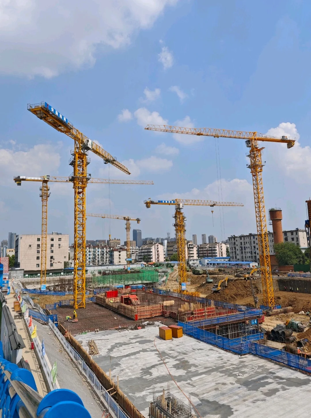 招施工员 安全员