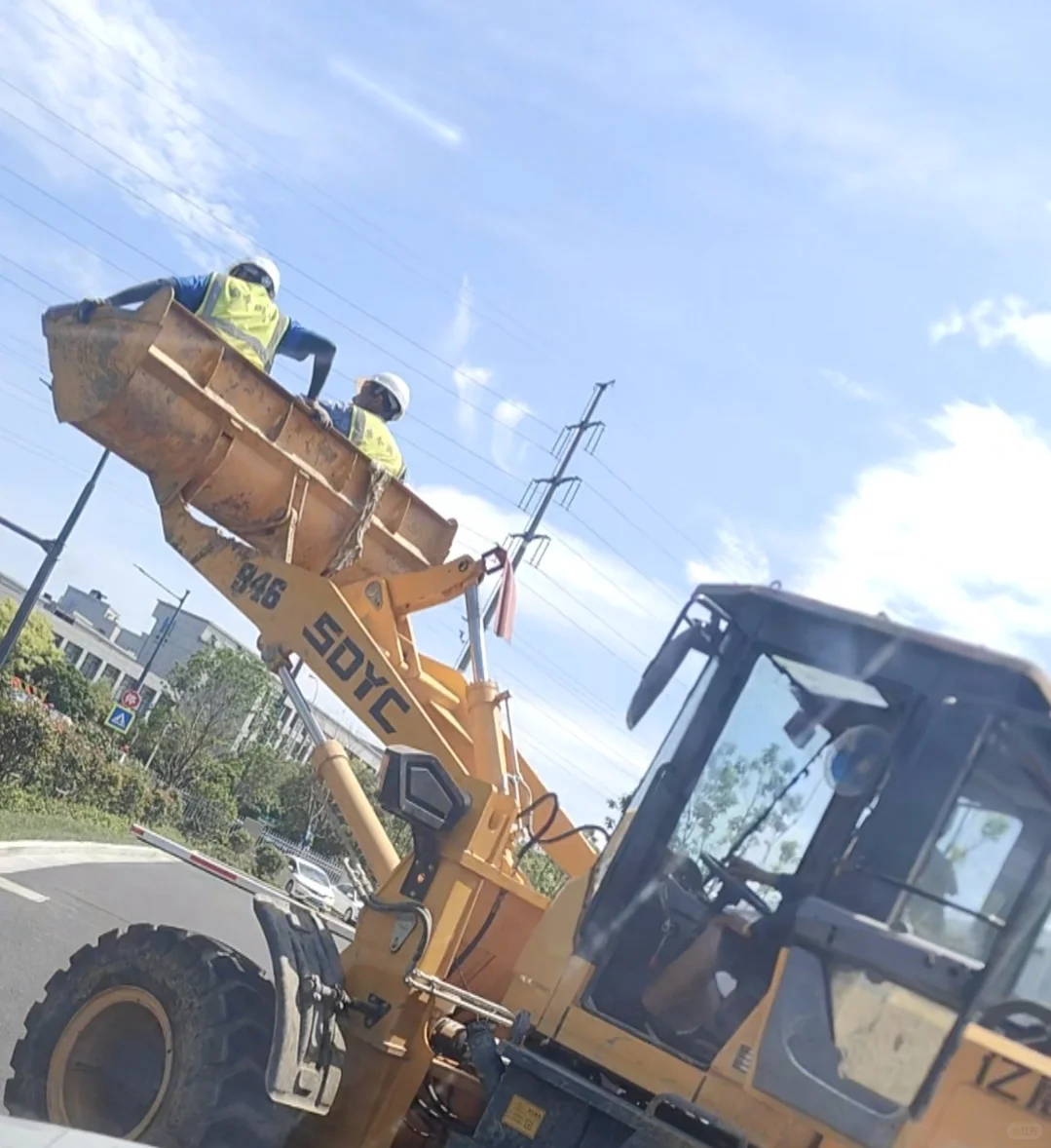 18张工地违章作业照片，安全员看了都腿软