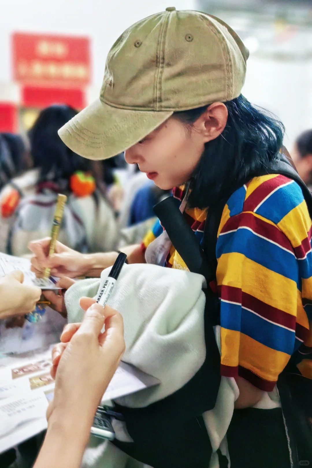 怎么会有这么可爱又迷人的女孩子