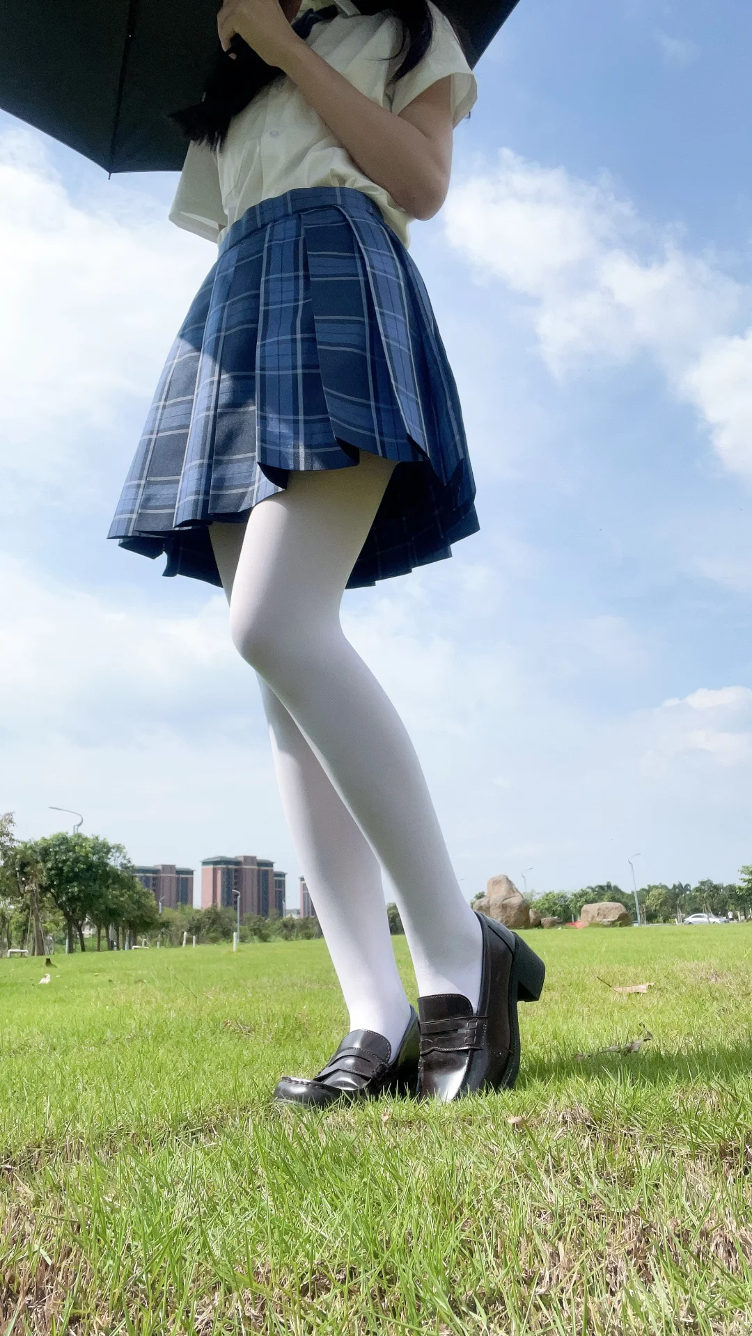 蓝天白云美少女～