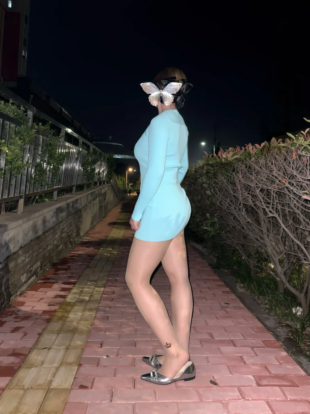 夏夜漫步的清凉感，是这抹雾感蓝给的！✨