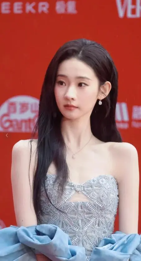 原来,她也没那么上镜啊！？