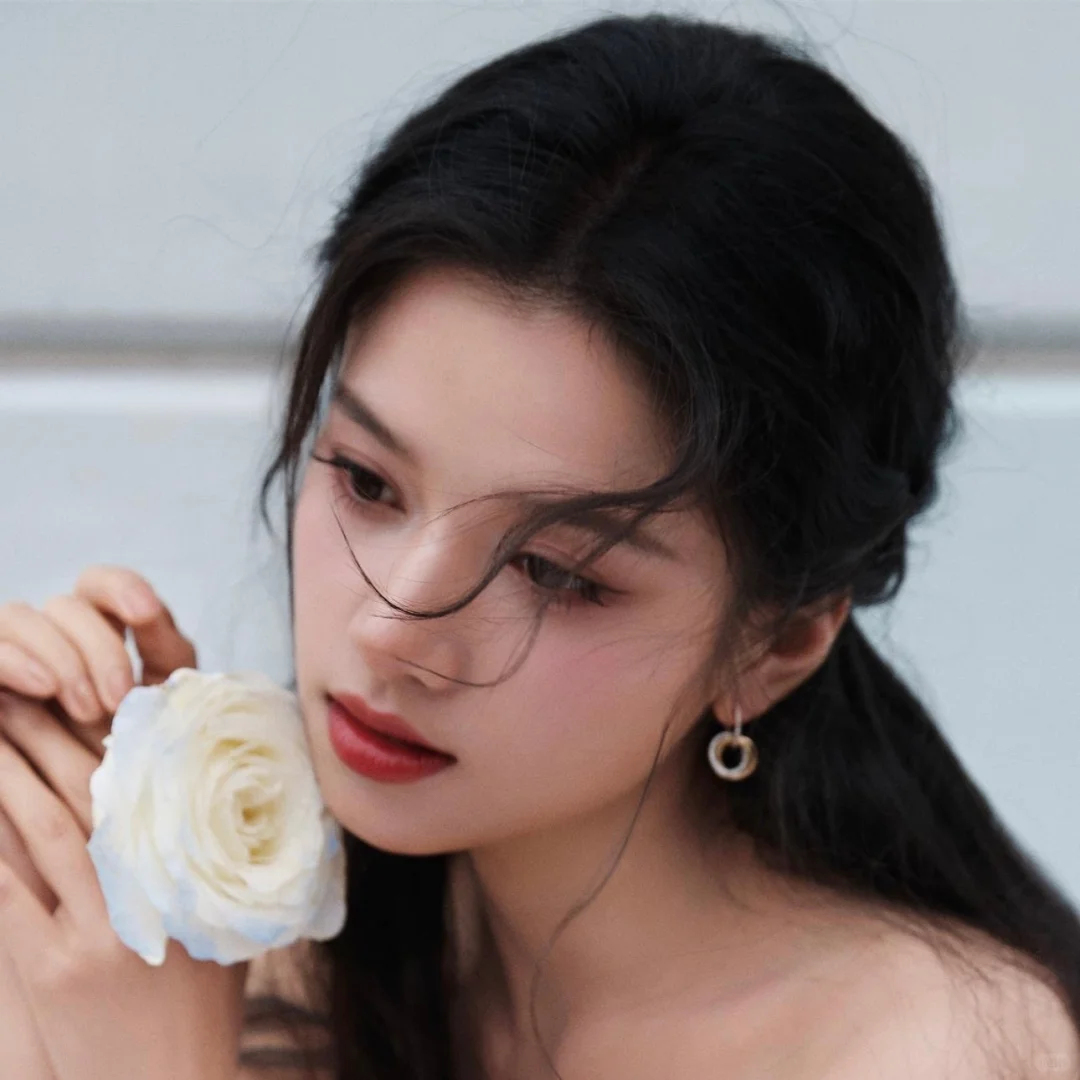 张婧仪〡18张壁纸头像清新甜美少女明媚清纯