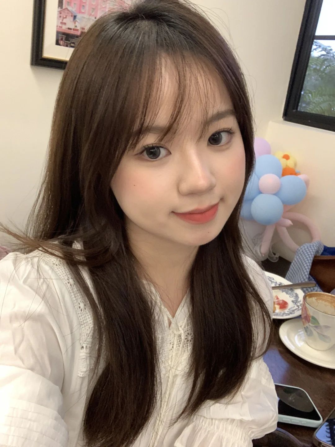 今天素假笑美眉～^_−☆！