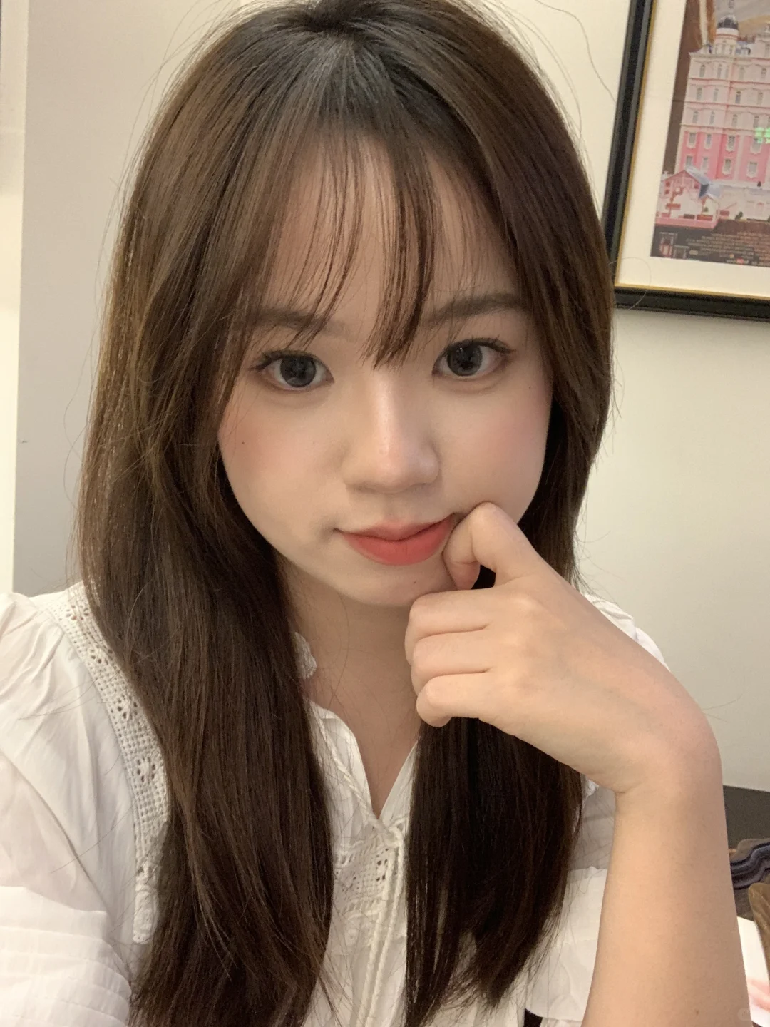 今天素假笑美眉～^_−☆！